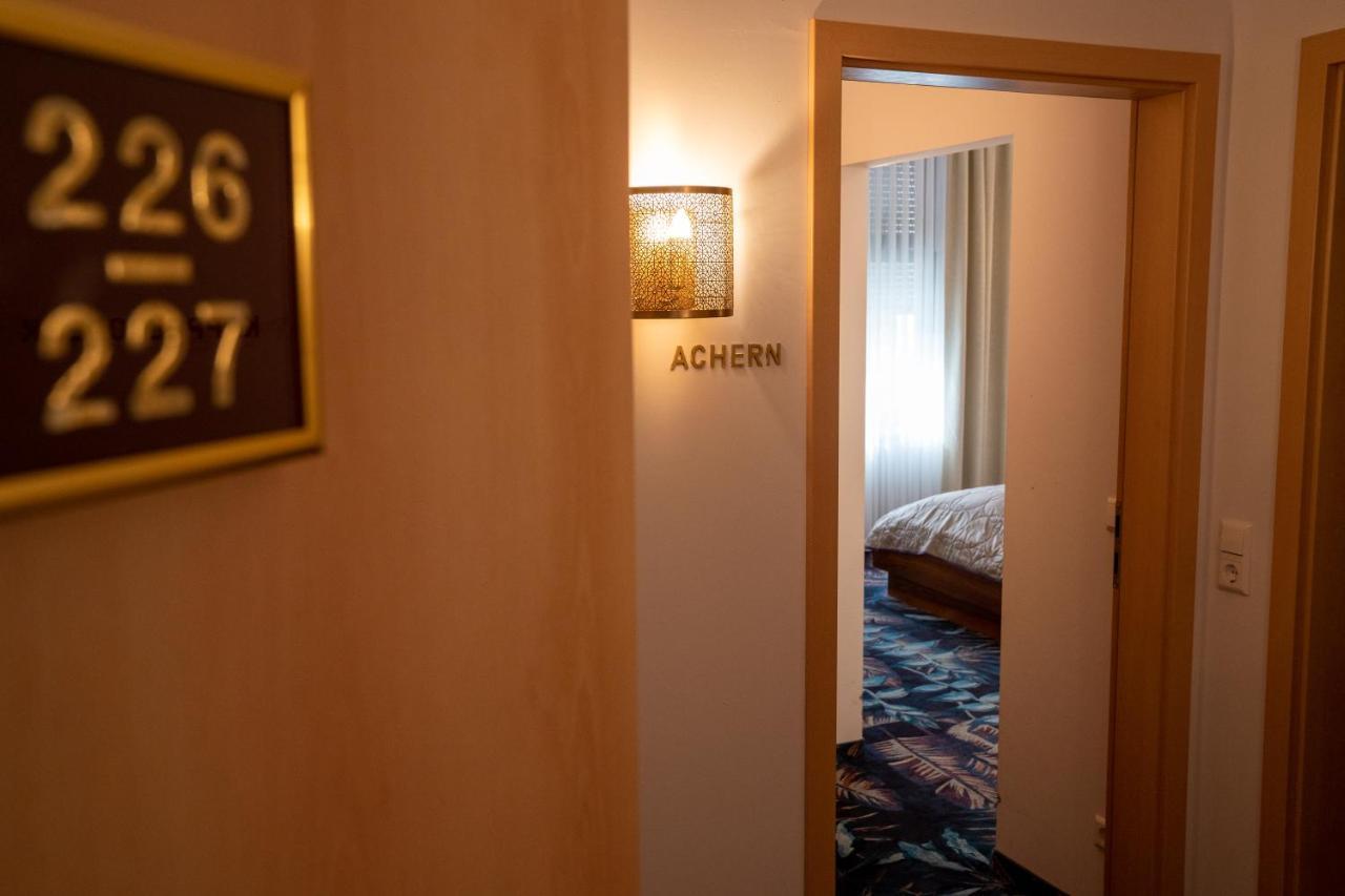 Hotel Etol Баден-Баден Екстериор снимка