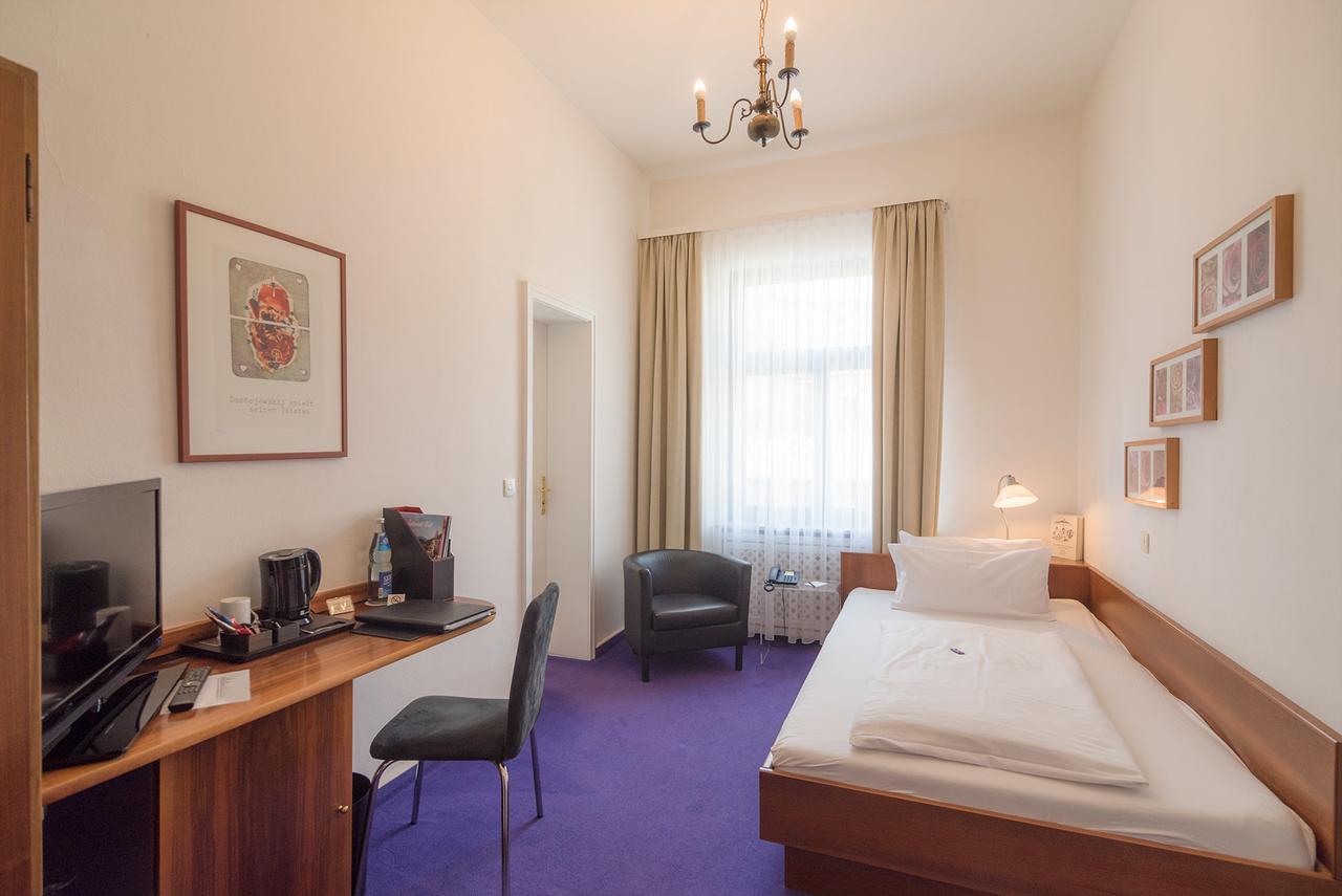 Hotel Etol Баден-Баден Екстериор снимка